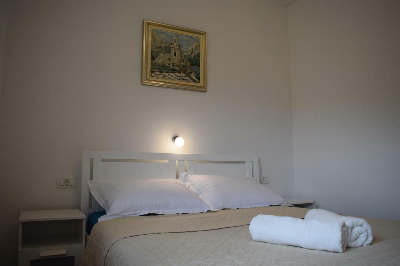 Apartman Dani-Podstrana Leilighet Eksteriør bilde