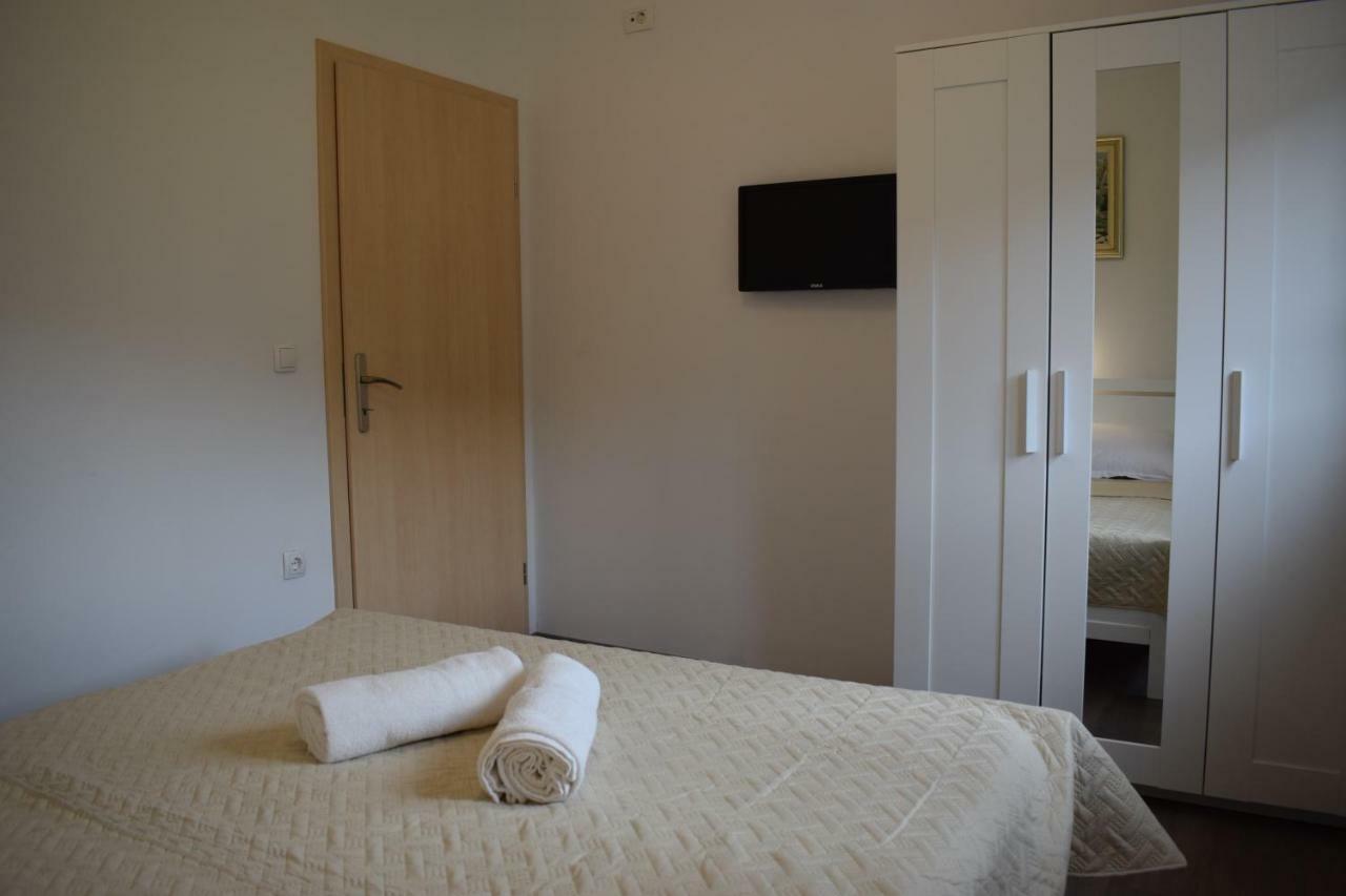 Apartman Dani-Podstrana Leilighet Eksteriør bilde
