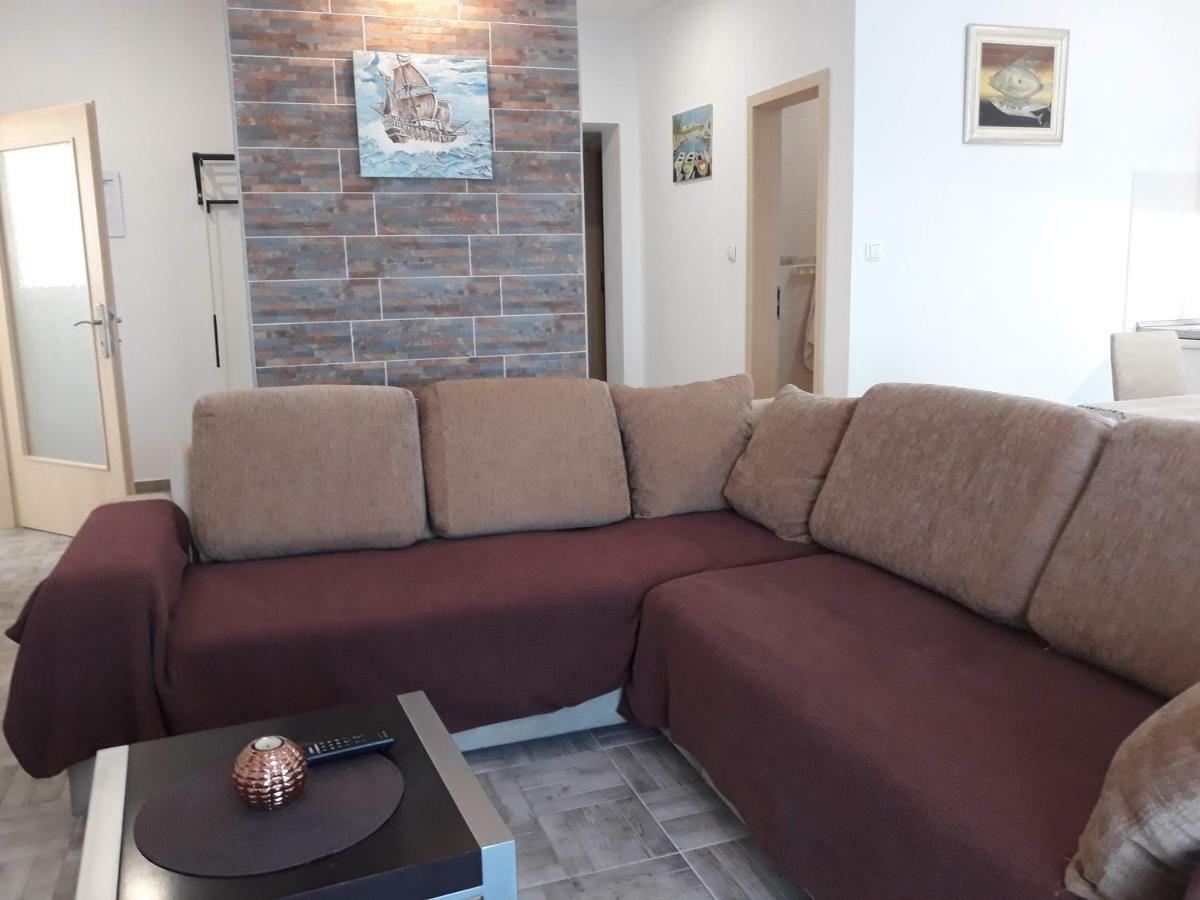Apartman Dani-Podstrana Leilighet Eksteriør bilde