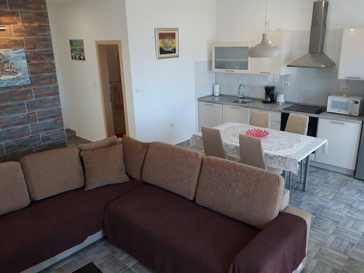 Apartman Dani-Podstrana Leilighet Eksteriør bilde